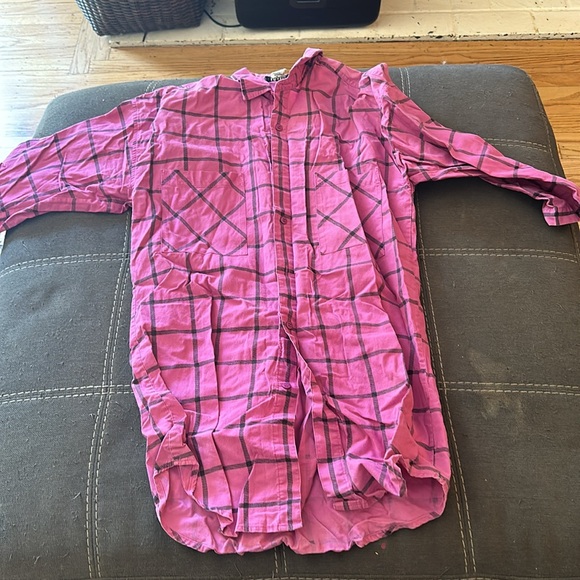 Vintage 80’s Badge Long button-up shirt. Size S. - Picture 2 of 3